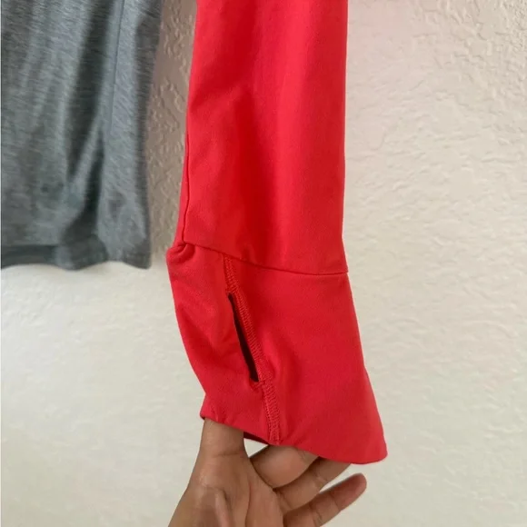 The North Face Motivation Long Sleeve Crew Women's Medium Flash Dry Thumb Holes - Picture 5 of 9